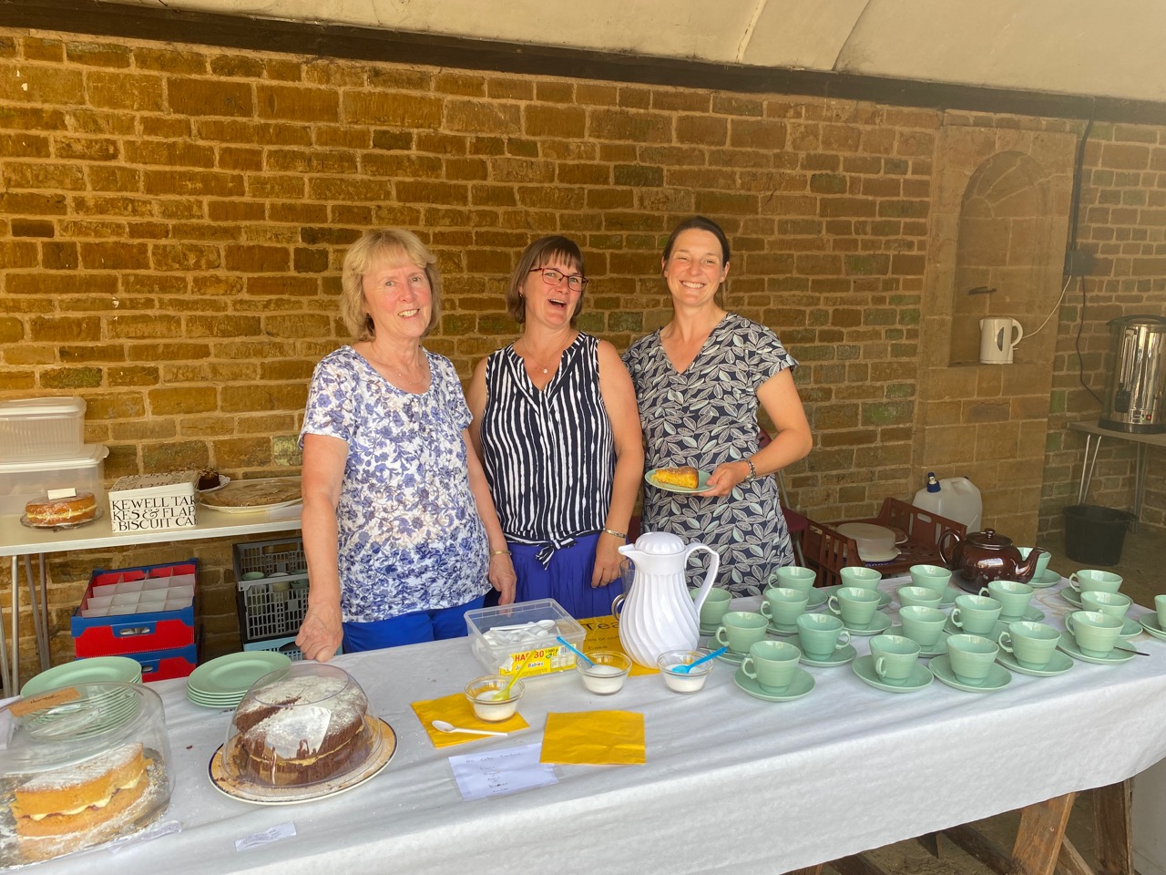 Farthingstone Village